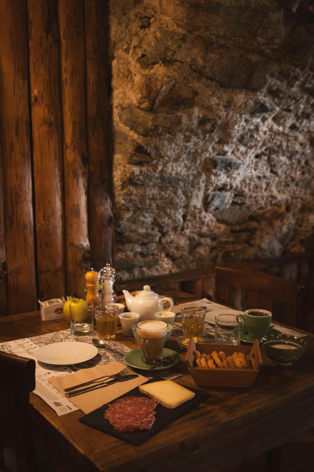 Visaisa Taverna & Foresteria Acceglio Kültér fotó